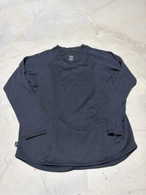 1st phorm Men's Black Performance Long-Sleeve crew neck medium